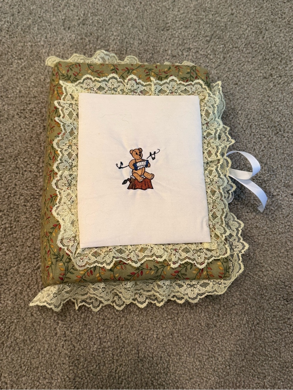 Vtg Handmade Quilted Floral Frilly Photo Album Grannycore Ribbon Tie Teddy Bear